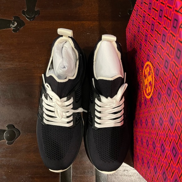 Tory Burch - T Sock Runner, Circular Knit- Double Knit, Perfect Black sz 8.5 - Picture 6 of 6